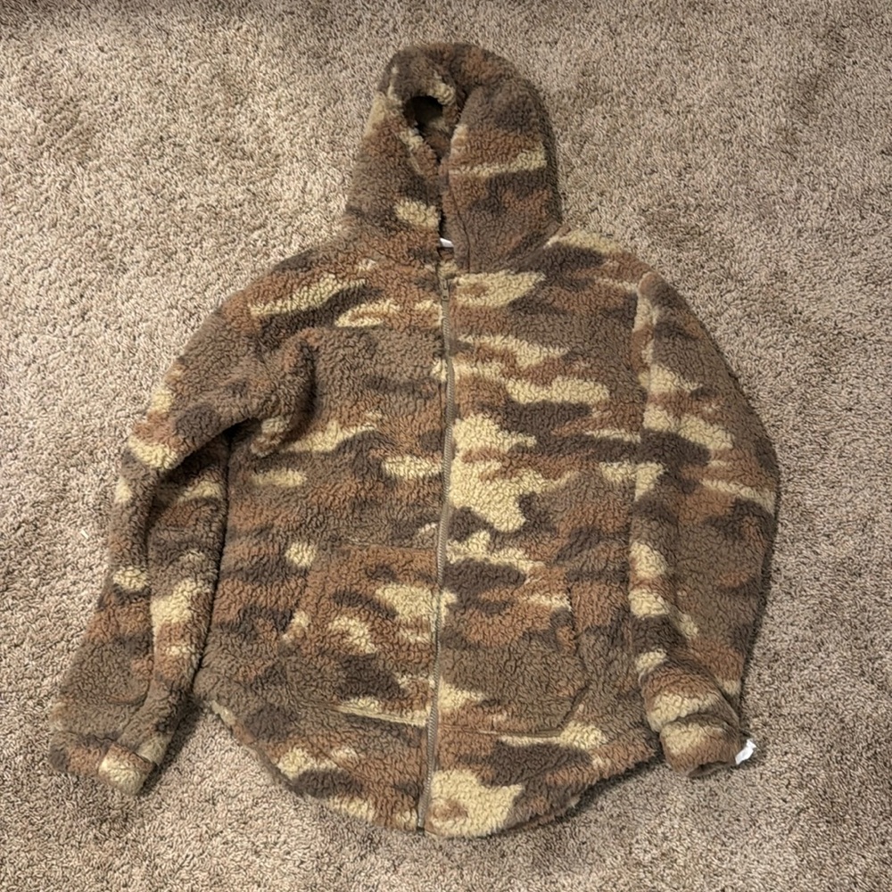 Very soft and warm zip up sweatshirt